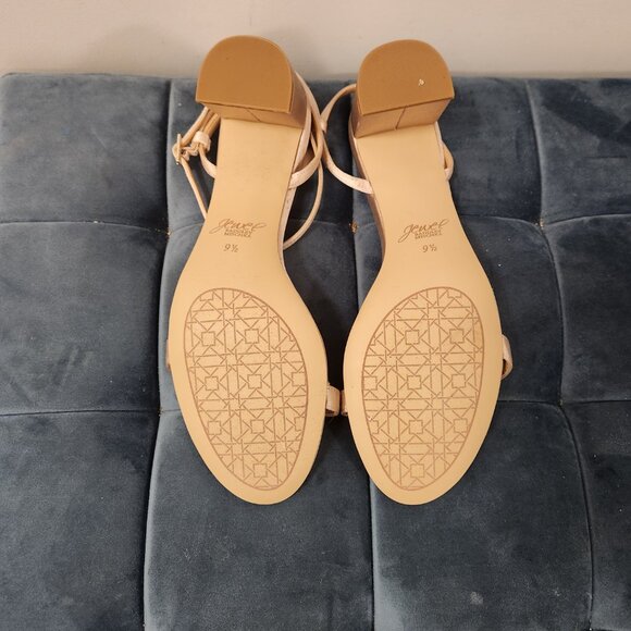 Like new Jewel Badgley Mischka Danni II Sandal Champagne Various Sizes - Picture 4 of 6